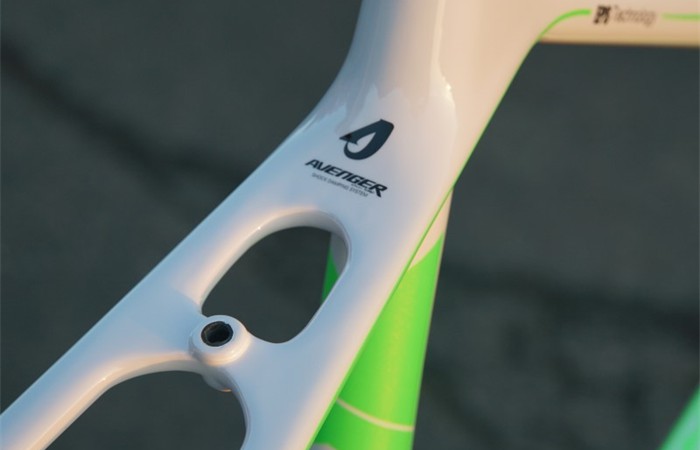 Avenger A6 Evo (gruen) (016) Avenger A6 Evo (gruen) (016)