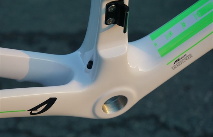 Avenger A6 Evo (gruen) (022) Avenger A6 Evo (gruen) (022)